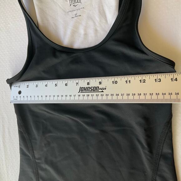 Everlast Women’s sleeveless Workout Tank Top Size S, Solid Black, w Built In Bra - Picture 2 of 7